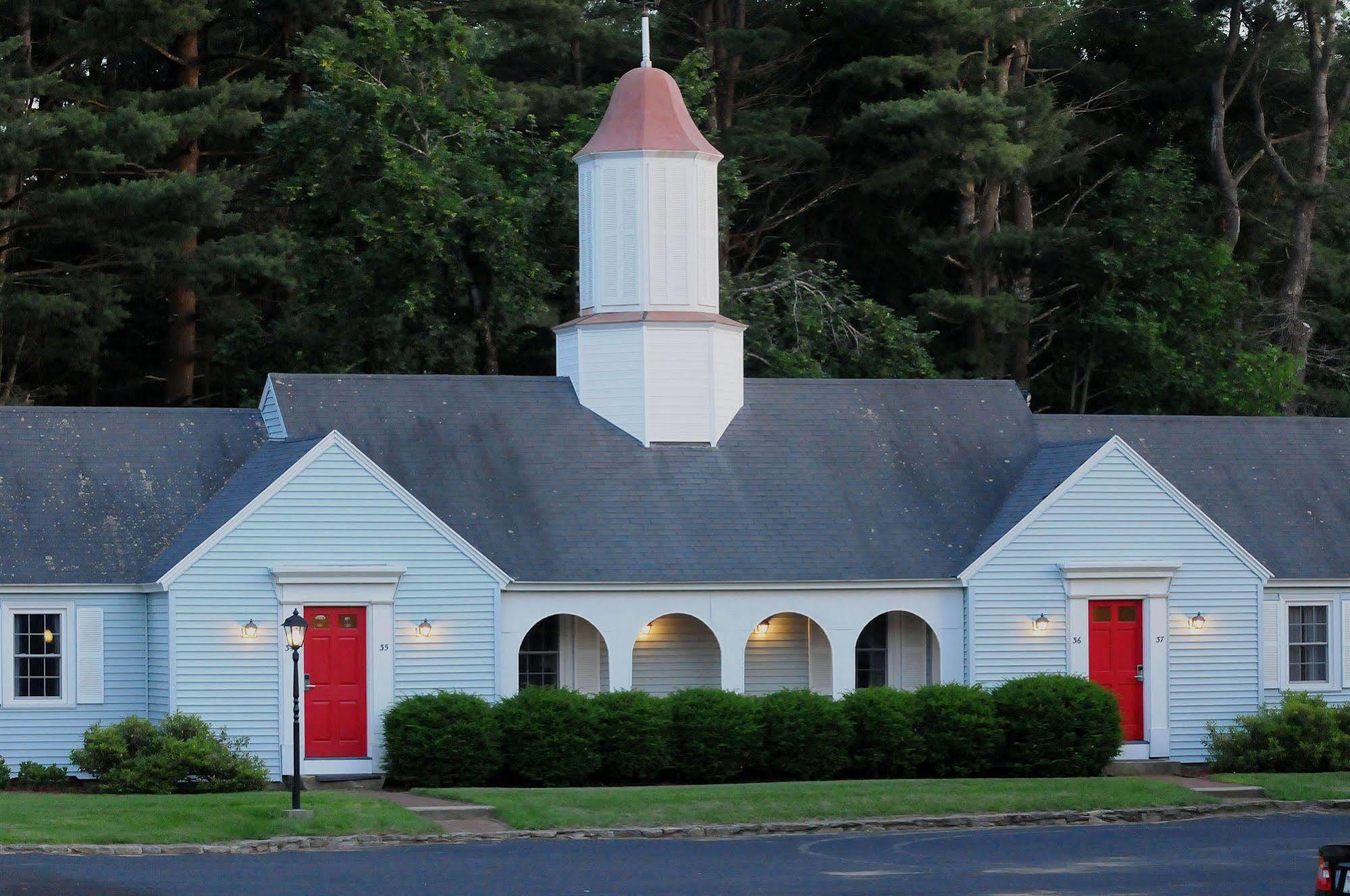 Old Sturbridge Inn & Reeder Family Lodges Exterior photo