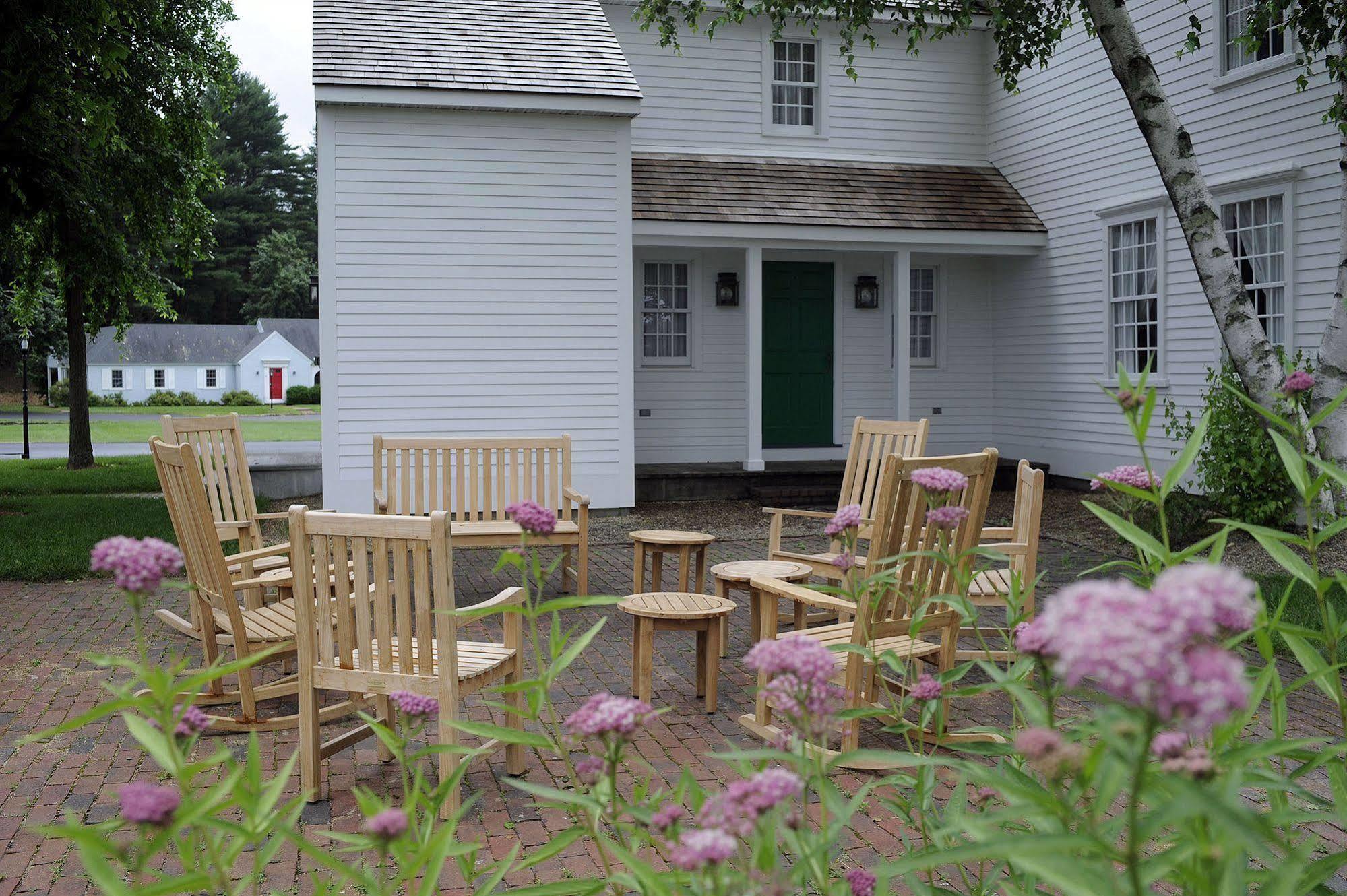 Old Sturbridge Inn & Reeder Family Lodges Exterior photo